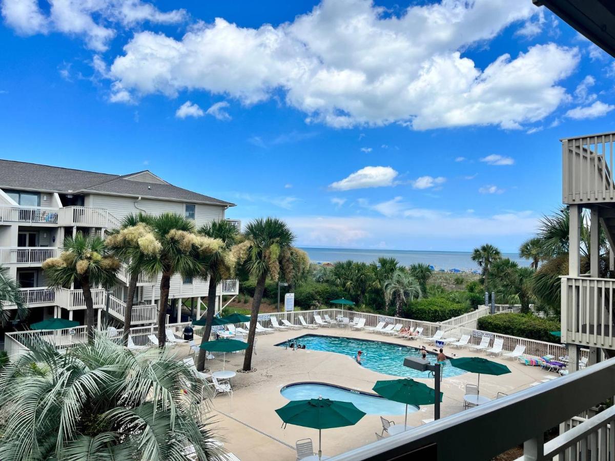 The Breakers #220 Beach Condo, Beautiful Ocean View At Coligny Beach, 4 N Forest Beach Drive Hilton Head, Walk To All Shops Restaurants, Renovated Jan 2024, Vacation Rental Hhi Llc هيلتون رئيس جزيرة المظهر الخارجي الصورة