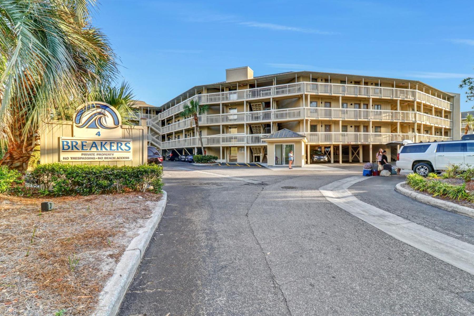 The Breakers #220 Beach Condo, Beautiful Ocean View At Coligny Beach, 4 N Forest Beach Drive Hilton Head, Walk To All Shops Restaurants, Renovated Jan 2024, Vacation Rental Hhi Llc هيلتون رئيس جزيرة المظهر الخارجي الصورة