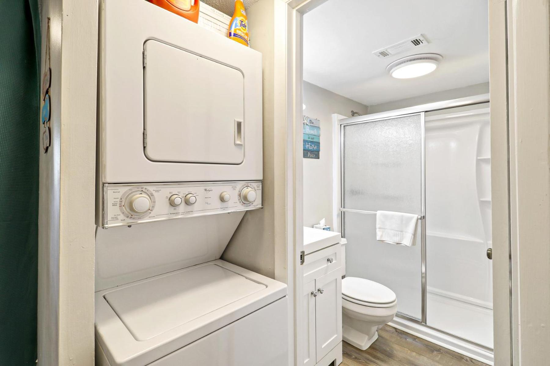 The Breakers #220 Beach Condo, Beautiful Ocean View At Coligny Beach, 4 N Forest Beach Drive Hilton Head, Walk To All Shops Restaurants, Renovated Jan 2024, Vacation Rental Hhi Llc هيلتون رئيس جزيرة المظهر الخارجي الصورة