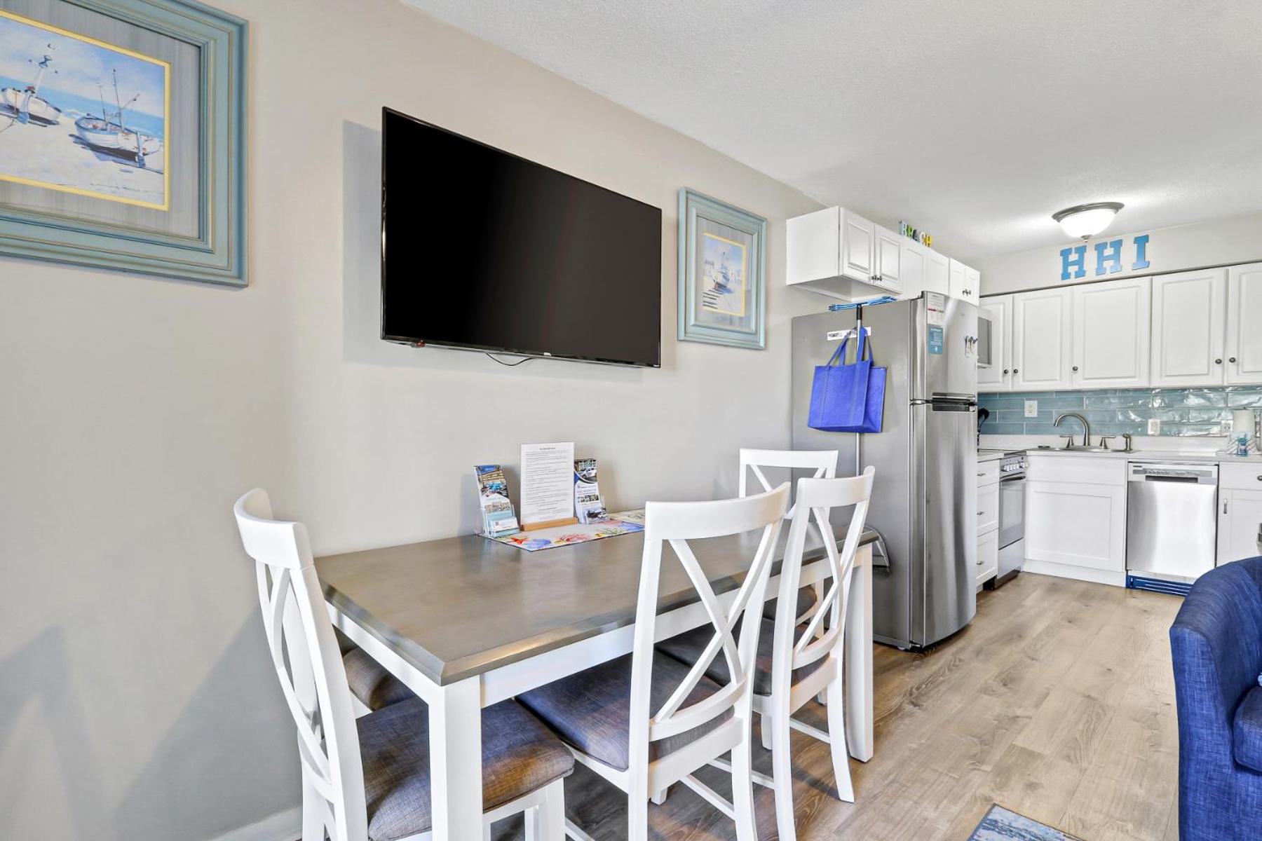The Breakers #220 Beach Condo, Beautiful Ocean View At Coligny Beach, 4 N Forest Beach Drive Hilton Head, Walk To All Shops Restaurants, Renovated Jan 2024, Vacation Rental Hhi Llc هيلتون رئيس جزيرة المظهر الخارجي الصورة